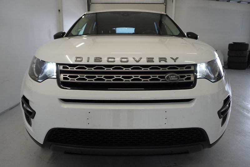 Land Rover Discovery Sport 2.0D 177kW 4x4 AUTOMAT - fotka 2 z 29
