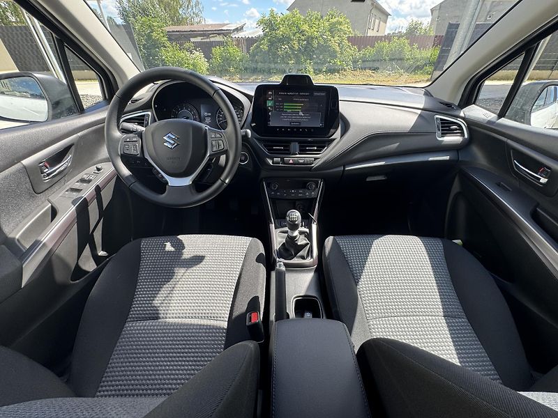 Suzuki S-Cross 1.4 BoosterJet Premium 1maj ČR - fotka 17 z 36
