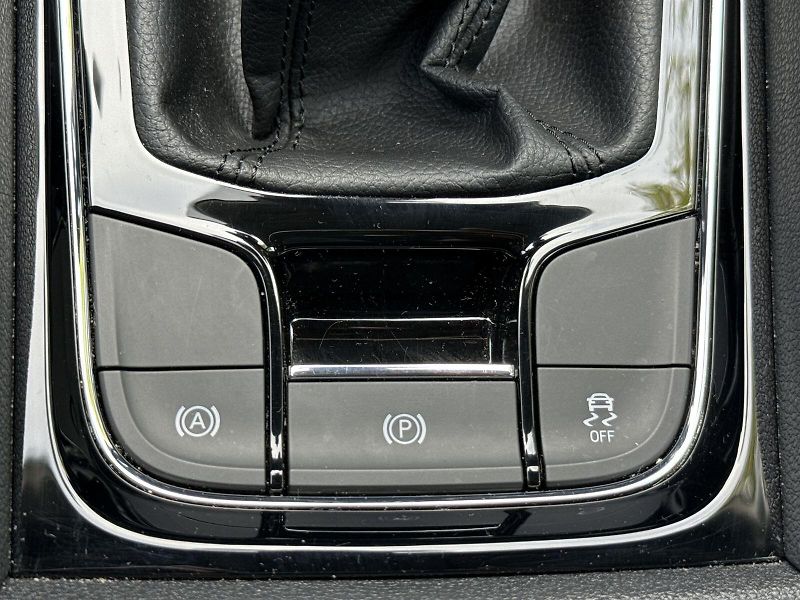Škoda Karoq (2024) 1.5 TSI Selection - fotka 24 z 32