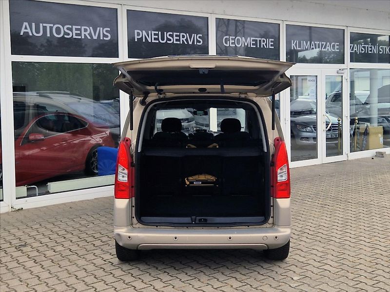Citroën Berlingo 1,6 MPi 88kW MULTISPACE AUTOAC - fotka 9 z 30