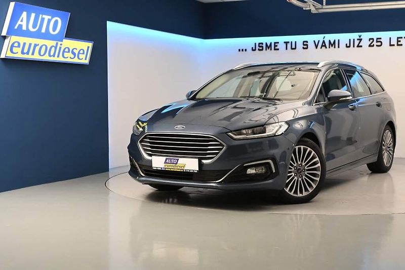 Ford Mondeo (2022) 2.0 LED SONY ACC TITANIUM Masá - fotka 2 z 34