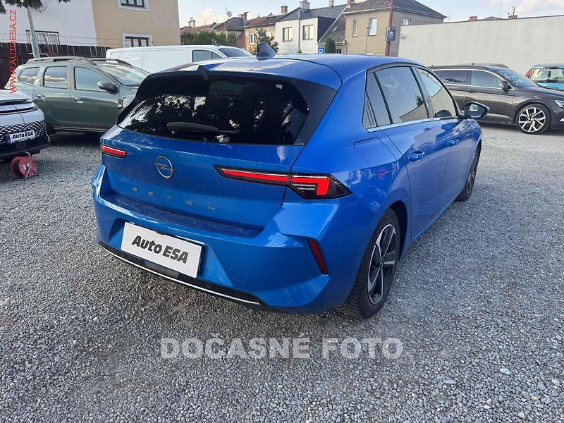 Opel Astra (2023) 1.2PT, ČR, servis.kniha - fotka 2 z 3