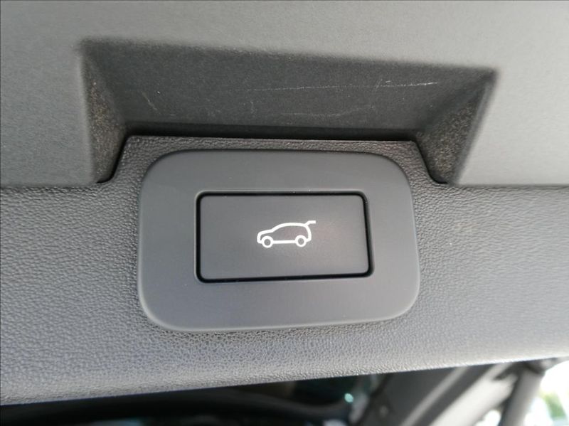 Land Rover Discovery 3,0 D350 35th Anniversary - fotka 44 z 46