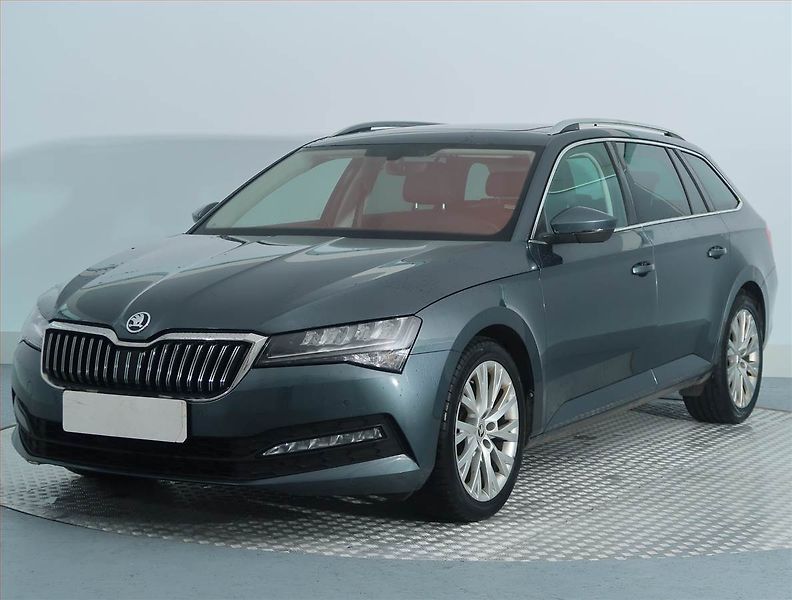 Škoda Superb (2020) 1.6 TDI, Automat, Navi - fotka 2 z 19