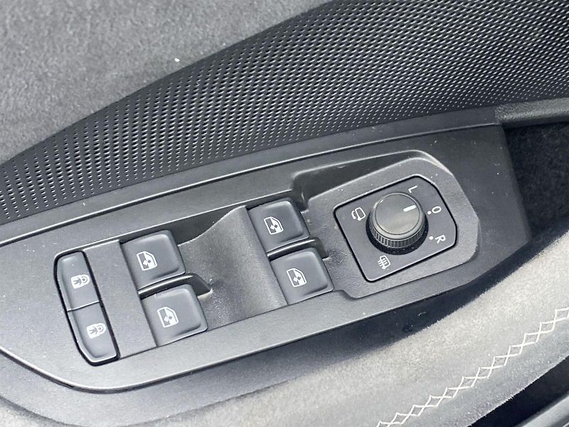 Škoda Kodiaq (2024) 2.0 TDI 4x4 DSG SportLine - fotka 18 z 39