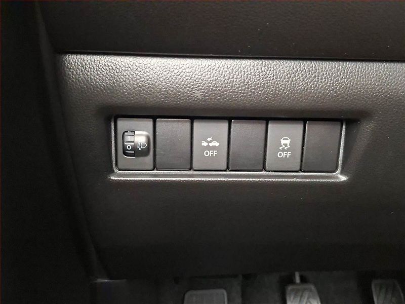 Suzuki Swift (2018) 1.2 DualJet, Serv.kniha - fotka 17 z 17
