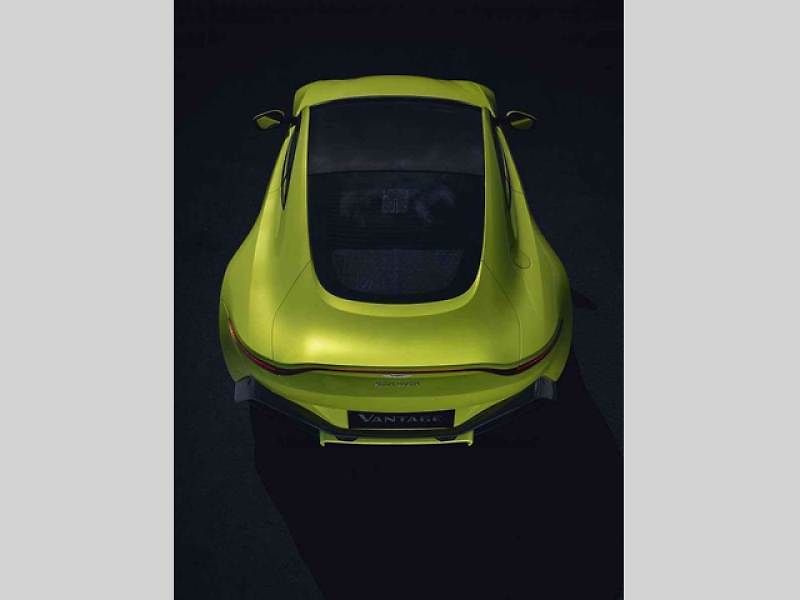 Aston Martin Vantage.