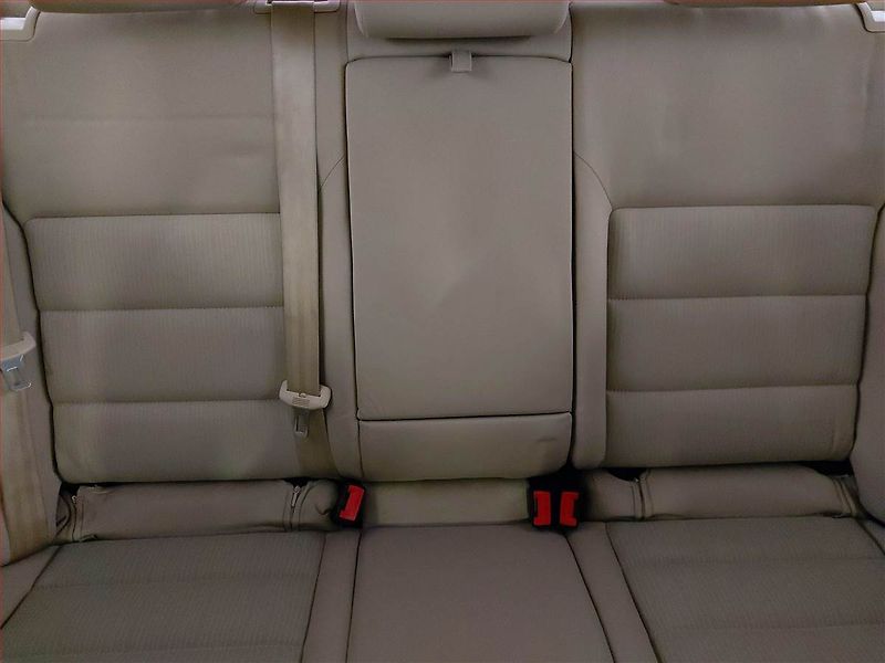 Škoda Octavia (2006) Ambiente 1.9 TDI, v provozu - fotka 10 z 15