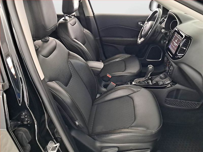 Jeep Compass (2020) 2.0 MultiJet, 4X4, Automat - fotka 9 z 19