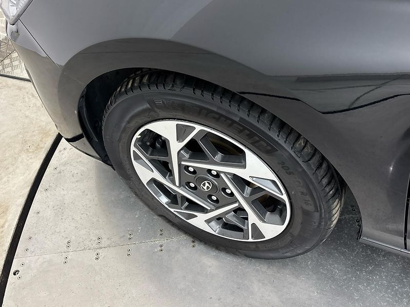 Hyundai i30 Kombi 1,5 T-GDI MHEV - fotka 26 z 26