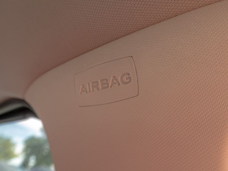 Ford Focus (2015) ČR 1.6D 85KW – PO ROZVODECH - fotka 29 z 43