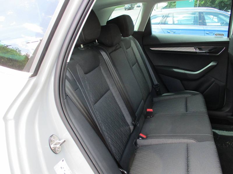 Škoda Karoq Top Selection 1,5 TSI/110 kW D - fotka 16 z 18