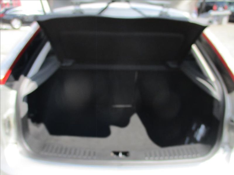 Ford Focus 1,6 i, klima, serv. kniha, - fotka 13 z 33