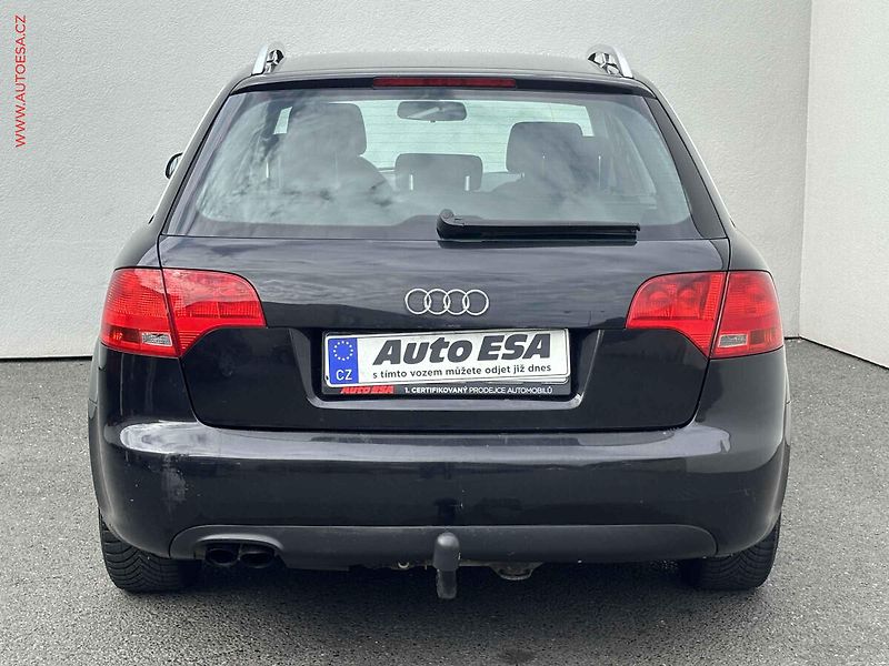 Audi A4 (2005) 2.0TDi, 2.maj, AC, tažné - fotka 5 z 14