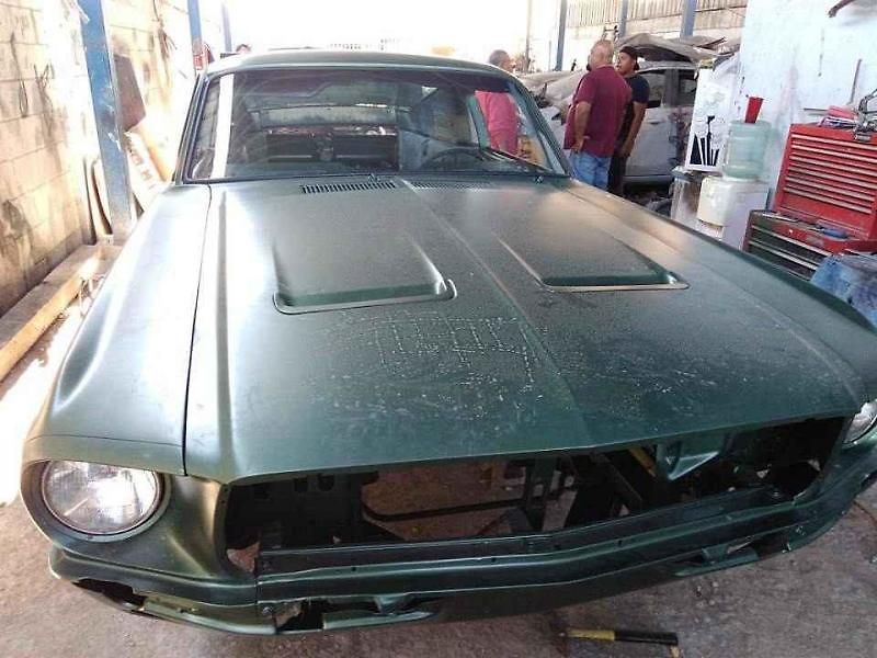 Ford Mustang ve filmu Bullittův případ.