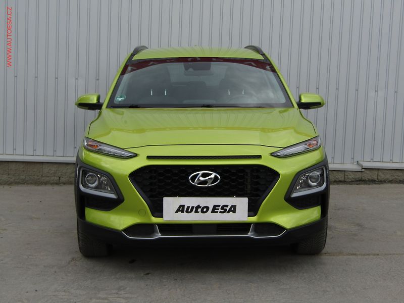 Hyundai Kona (2020) 1.0 T-GDi, AC, navi, park - fotka 2 z 18