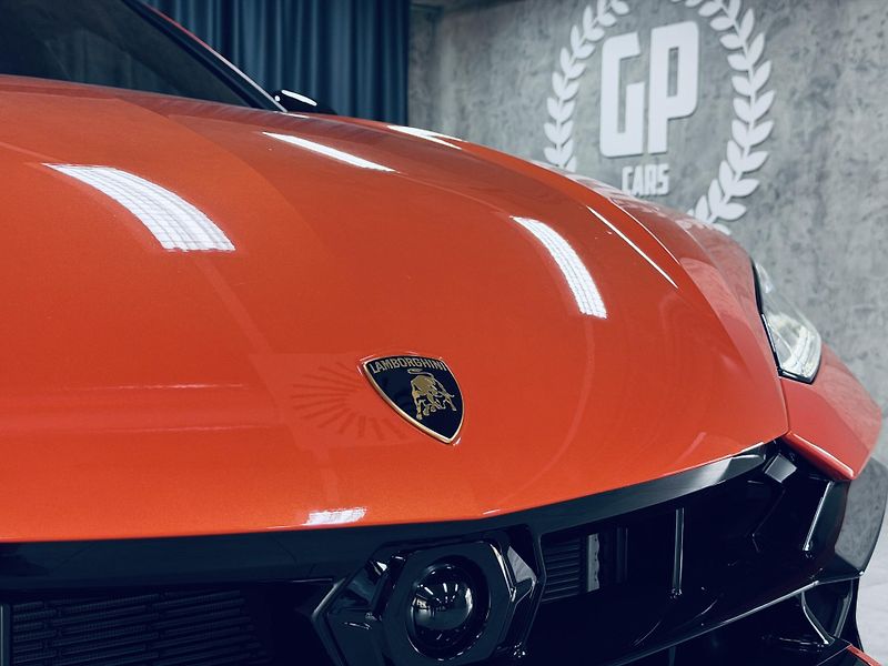 Lamborghini Urus (2026) SE*NOVÉ*ARANCIO XANTO* - fotka 8 z 47