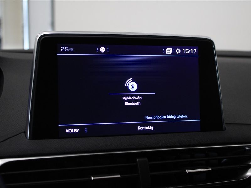 Peugeot 5008 1,5 HDi 96kW AT Allure PANO.7m - fotka 16 z 26