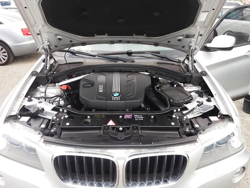BMW X3 2.0D,4X4,XENONY,PANORAMA,NAVI! - fotka 28 z 28