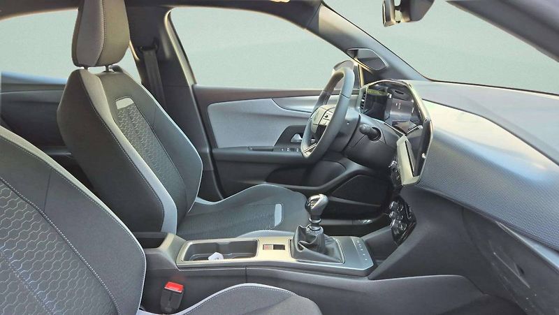 Opel Mokka (2026) Edition 1.2 TURBO (100 kW/ 136 - fotka 15 z 39