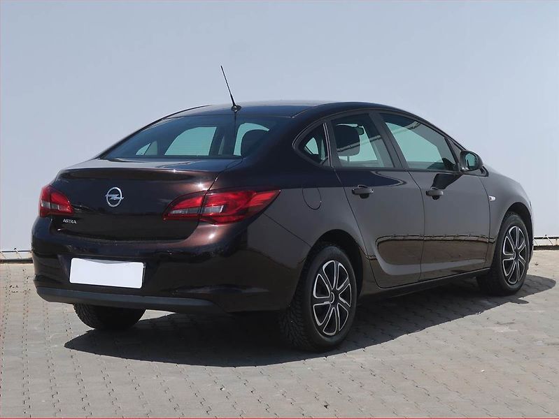 Opel Astra (2016) 1.6 16V, Tempomat - fotka 5 z 14