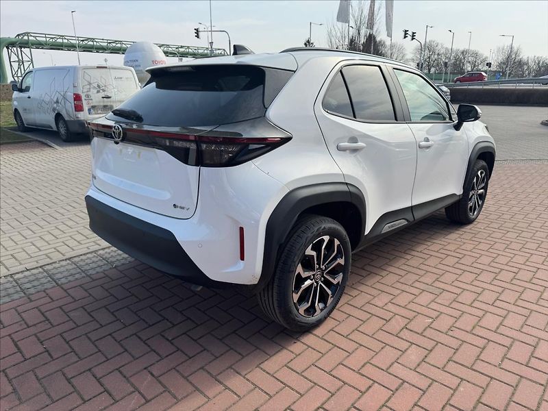 Toyota Yaris Cross (2025) 1,5 1.5l HEV Style - fotka 5 z 13