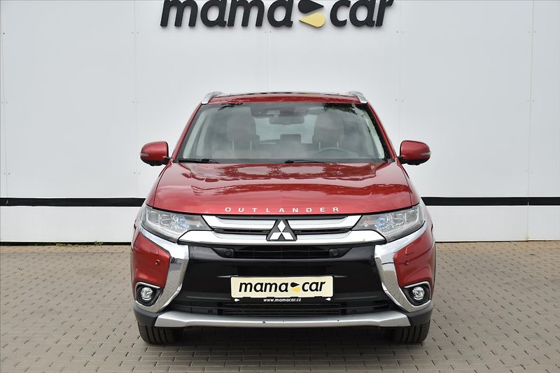 Mitsubishi Outlander 2.2 DI-D 4WD A/T 7-MÍST ČR - fotka 2 z 33
