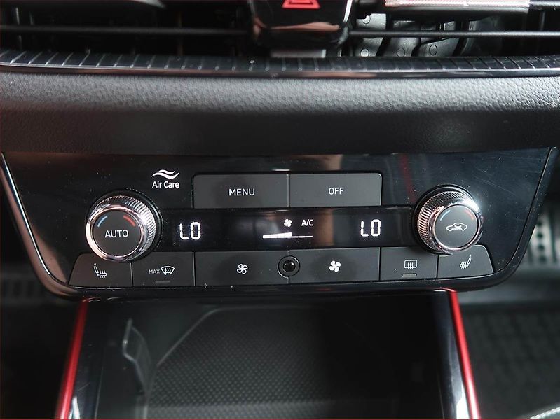 Škoda Fabia (2024) Monte Carlo 1.0 TSI - fotka 15 z 16