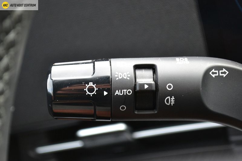 Hyundai Kona 1,6 T-GDI 2WD DCT SMART TECHNO - fotka 37 z 50