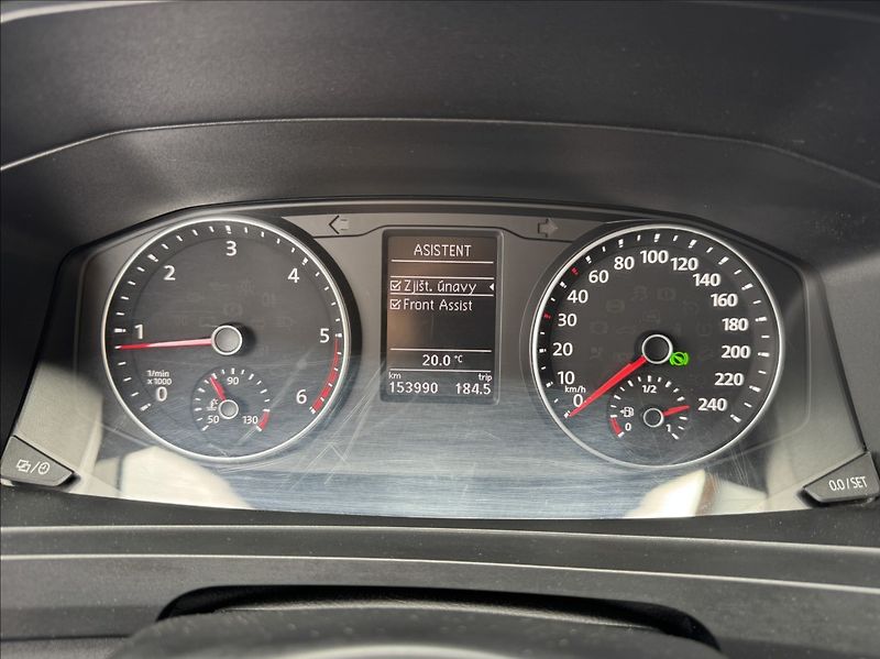 Volkswagen Transporter 2,0 TDI DSG LONG DPH 1.maj. ČR - fotka 35 z 50