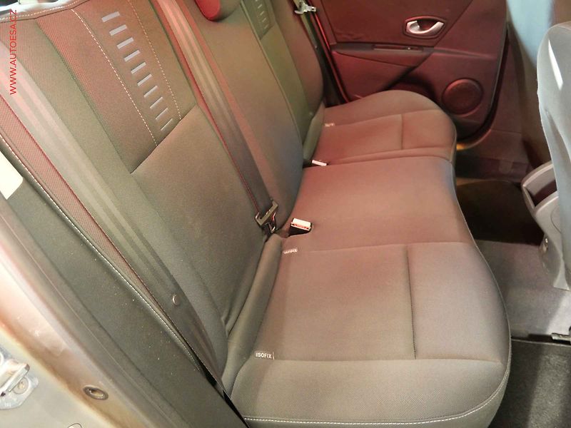 Renault Mégane (2009) 1.6i, ČR, AC, temp - fotka 12 z 22