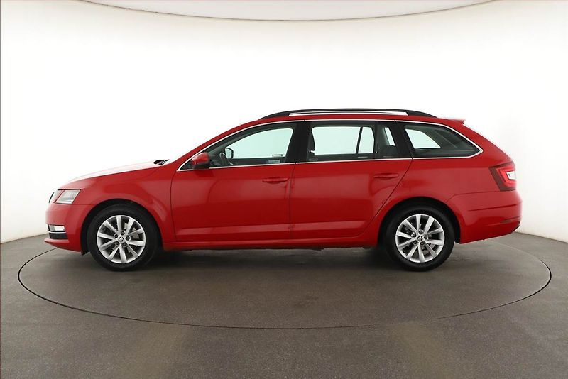 Škoda Octavia (2019) 1.5 TSI, ČR,1.maj, Tempomat - fotka 3 z 19