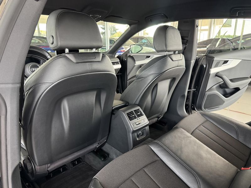 Audi A5 3,0TDI Q*200kW*S-LINE*KeyLess - fotka 18 z 38