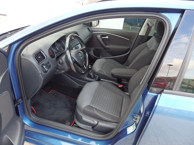 Volkswagen Polo 1.2 TSI COMFORTLINE, PANORAMA - fotka 6 z 28
