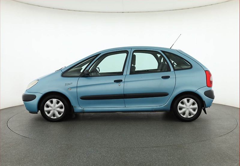 Citroën Xsara Picasso (2002) 1.6, Serv.kniha, Tažné, Klima - fotka 3 z 12