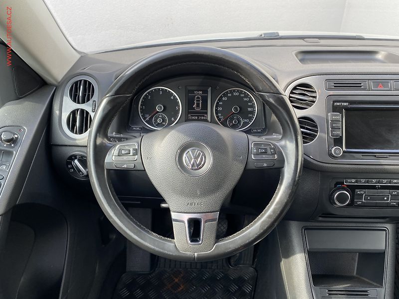 Volkswagen Tiguan (2012) 2.0TDi, ČR, Trend&Fun, TZ - fotka 11 z 17