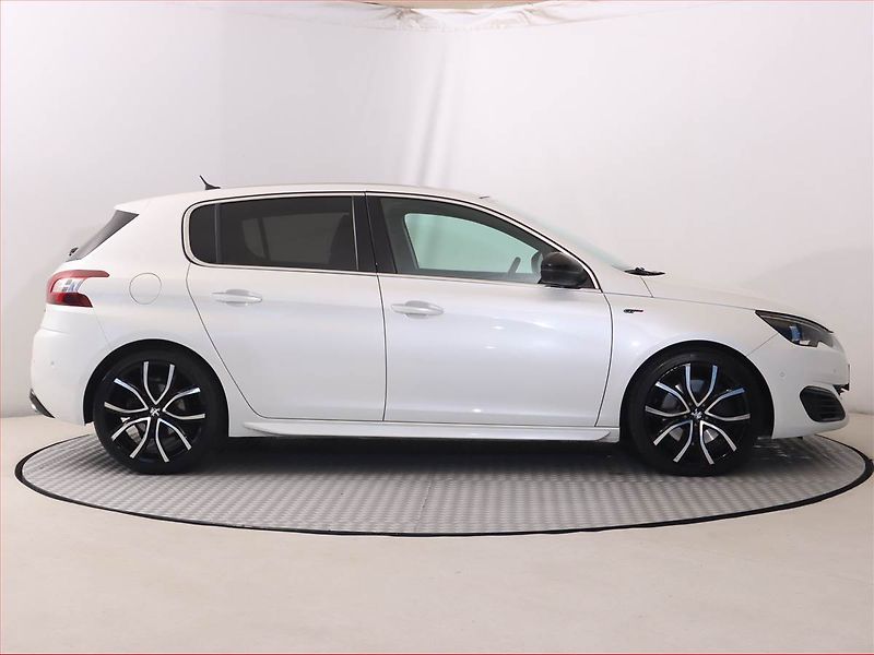 Peugeot 308 (2015) 2.0 BlueHDi GT, Automat, Kůže - fotka 6 z 23