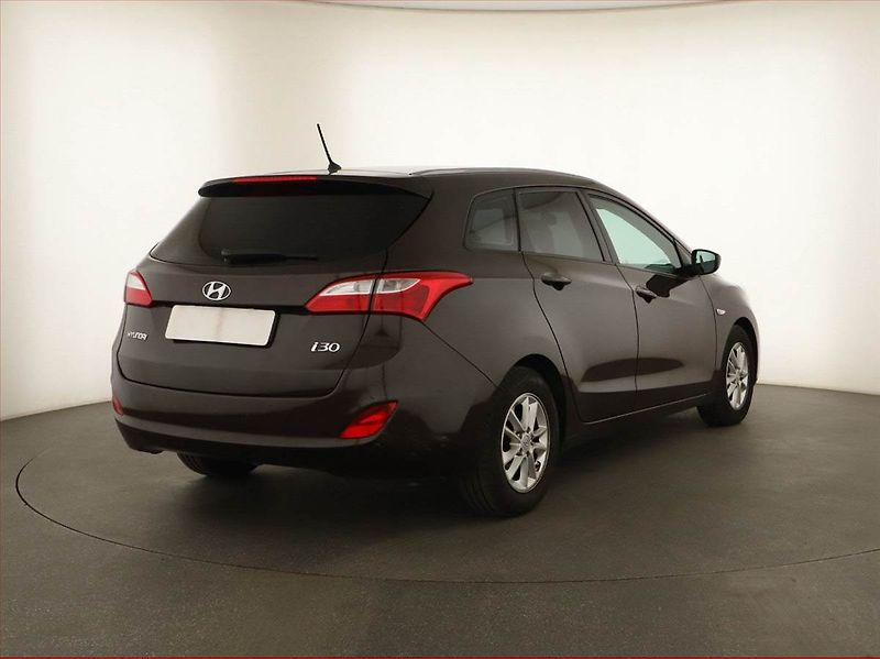 Hyundai i30 (2016) 1.6 CRDi, Tempomat - fotka 5 z 13