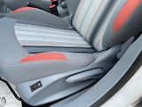 Peugeot 208 (2014) 1.2i 60kw - náhled 16