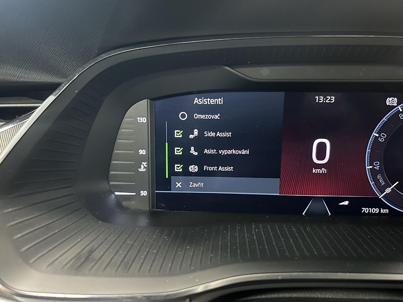 Škoda Octavia (2022) 2.0TDi Style Matrix LED NezávT - fotka 19 z 30