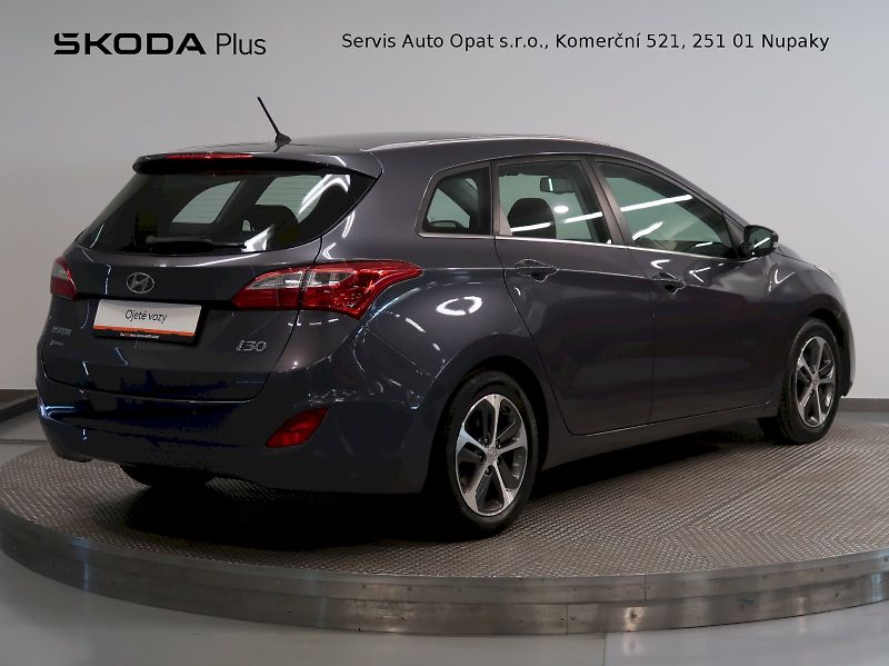 Hyundai i30 (2017) WEEKEND 1.6GDI 99KW - fotka 2 z 30
