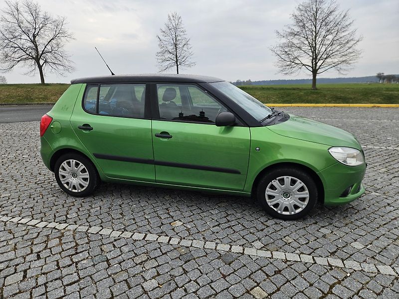 Škoda Fabia (2010) 1.6TDI 66KW, PĚKNÝ STAV, SPLÁT - fotka 5 z 30