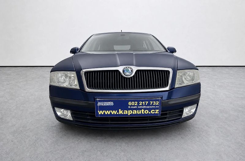 Škoda Octavia 2.0 TDI Elegance - fotka 2 z 34