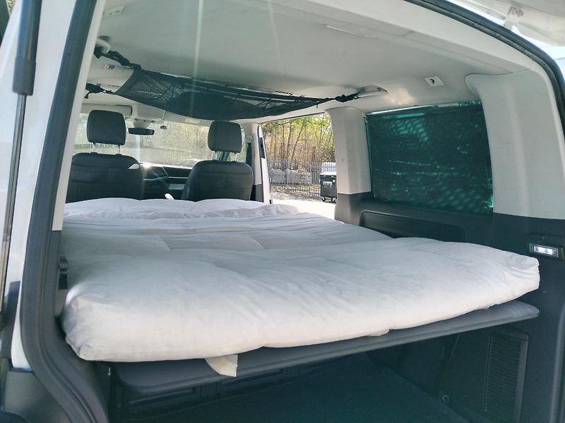 Volkswagen Multivan (2021) Multivan 2,0 TDI 4x4 146kW DSG - fotka 16 z 43
