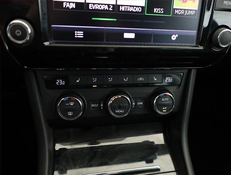 Škoda Superb (2017) 2.0 TDI, Automat, Navi - fotka 10 z 20