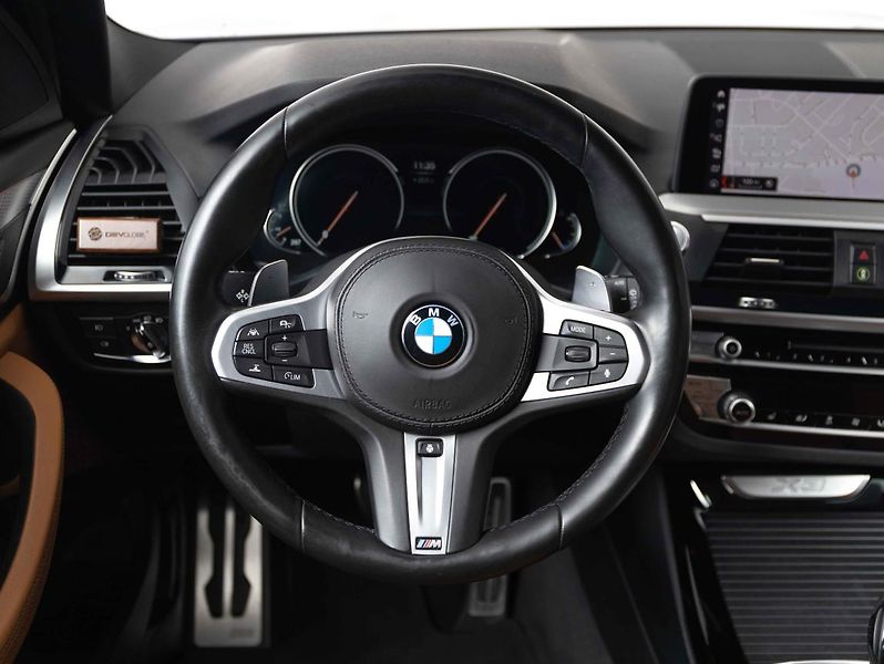 BMW X3 xDrive30d - fotka 12 z 22