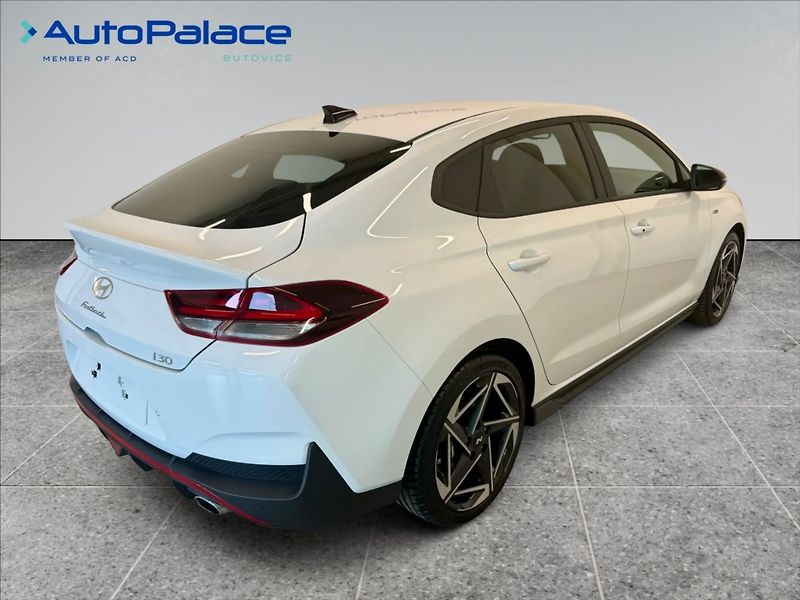 Hyundai i30 1,5 T-GDI GO NLINE! AT - fotka 4 z 15