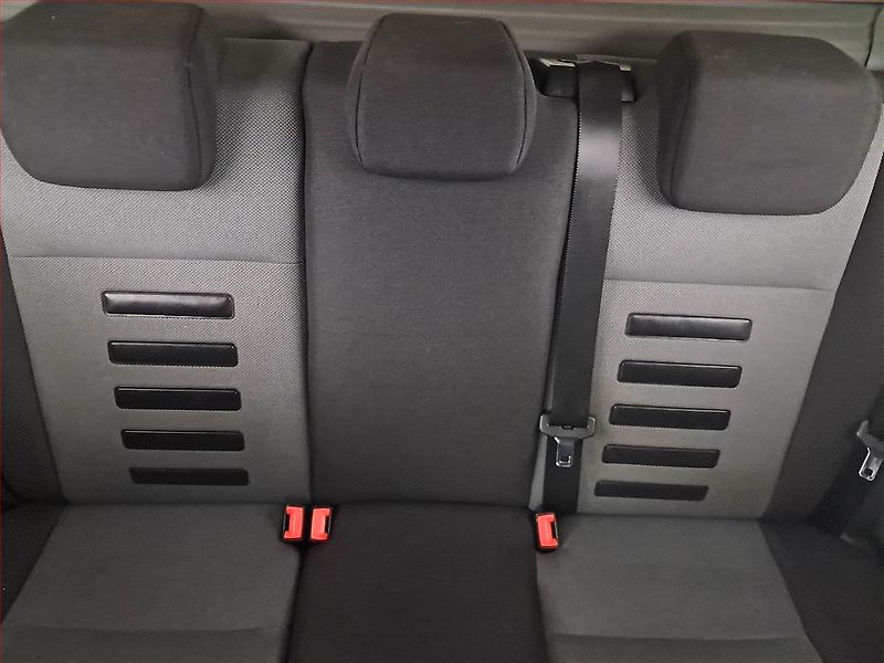 Ford Focus (2009) 2.0 16V, po STK, jezdí výborně - fotka 10 z 16