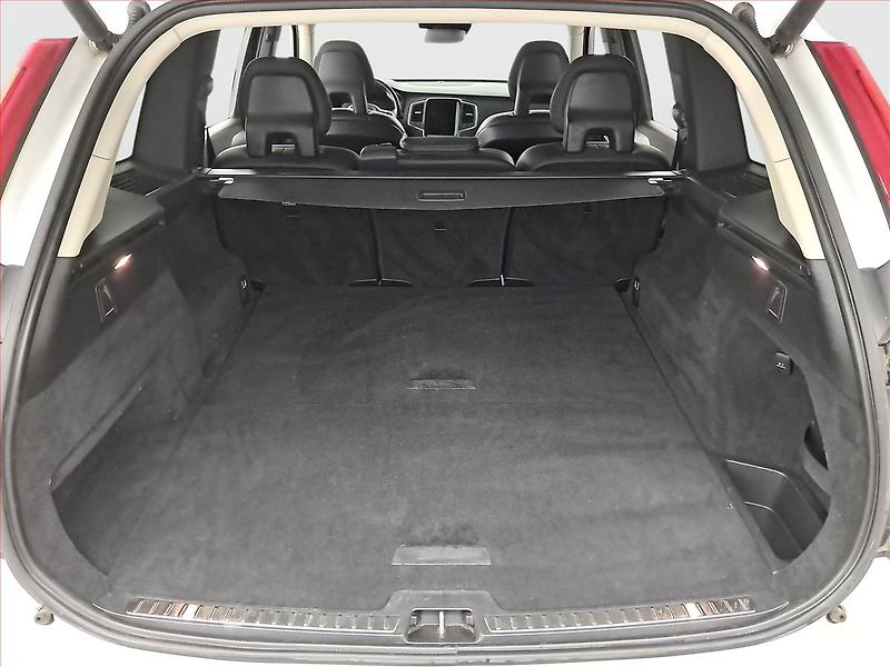 Volvo XC90 (2020) B5 AWD - fotka 14 z 24