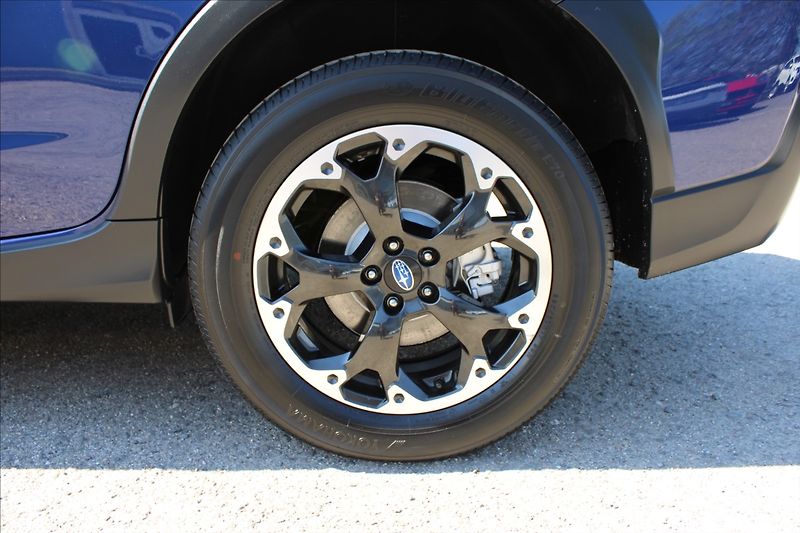 Subaru XV 1,6 i  1.MAJ,A/T,DPH,EXECUTIVE - fotka 26 z 28